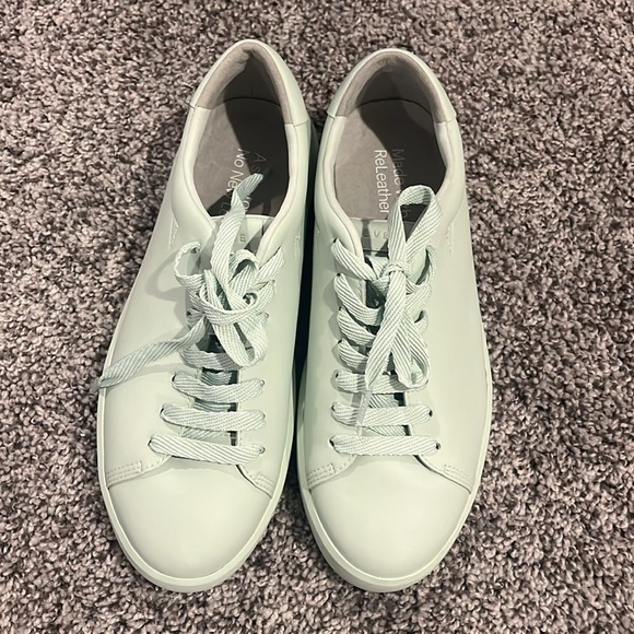 NEW Everlane releathered tennis shoes woman’s 6.5 lily green - Picture 2 of 8